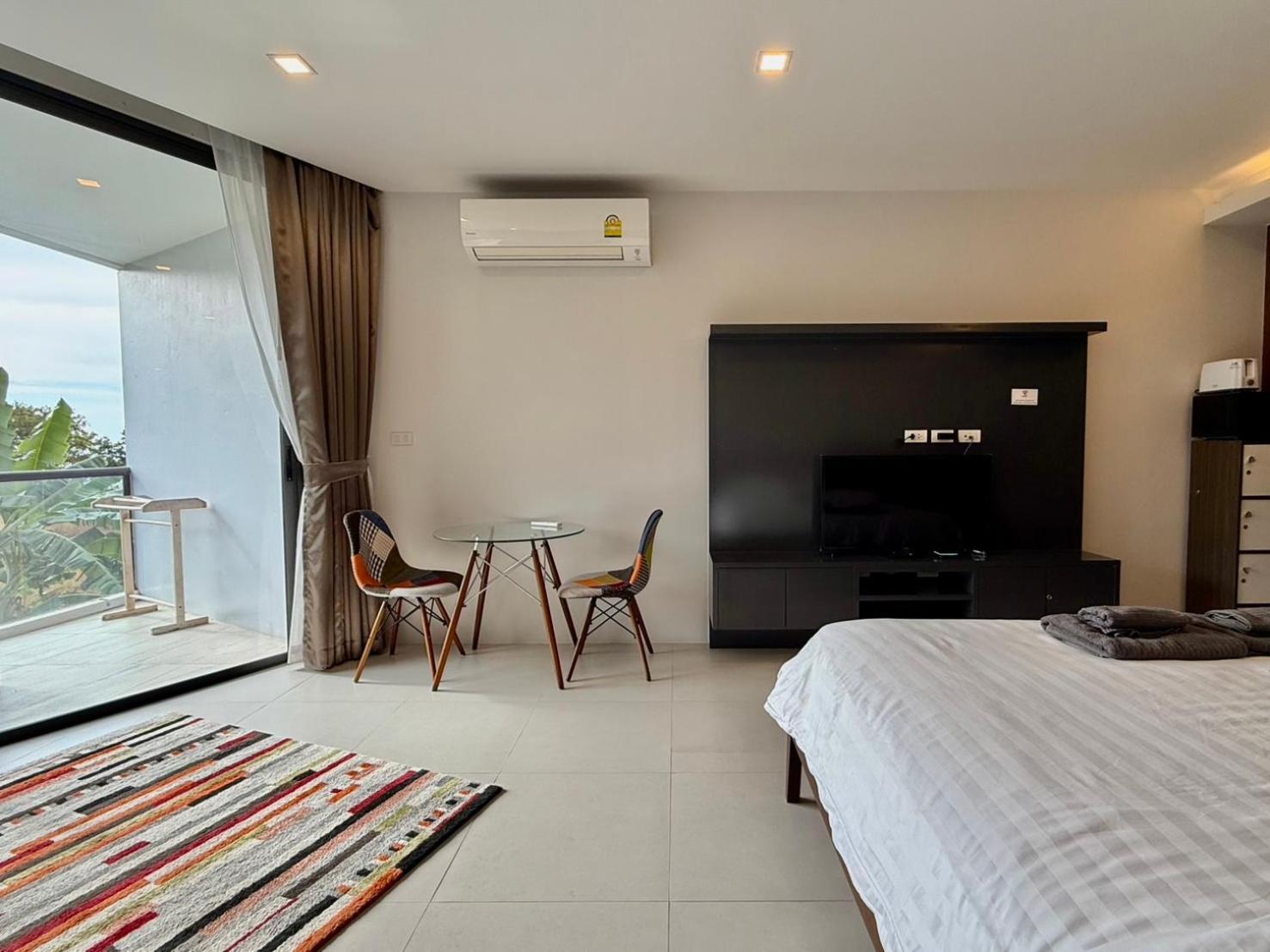 Escape Condominiums Beachfront Suites - Mae Phim Rayong Dış mekan fotoğraf