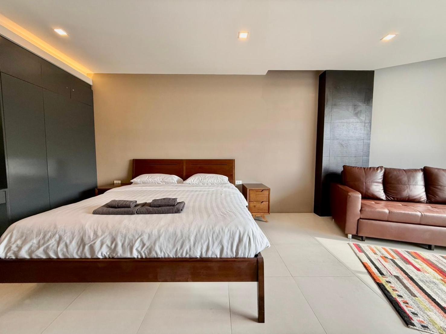 Escape Condominiums Beachfront Suites - Mae Phim Rayong Dış mekan fotoğraf